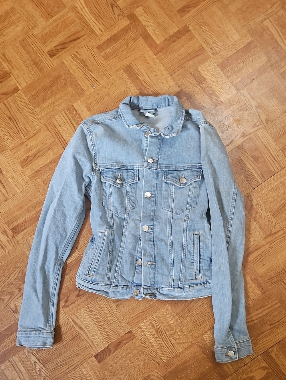 Women’s Light Blue Denim Jacket - Classic Trucker Style